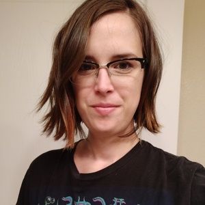 Meet your Posher, Claire